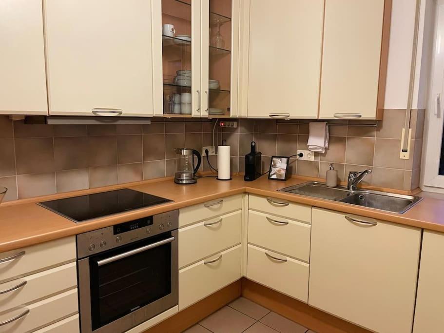Gemuetliche Wohnung In Bad Homburg vor der Hohe Bagian luar foto